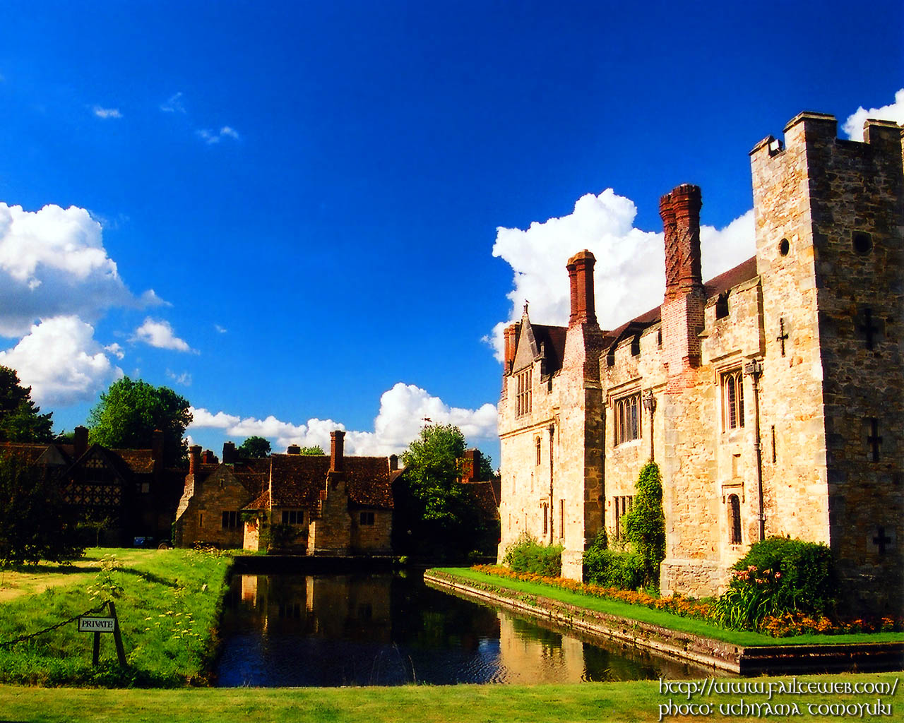 Hever Castle WALLPAPER