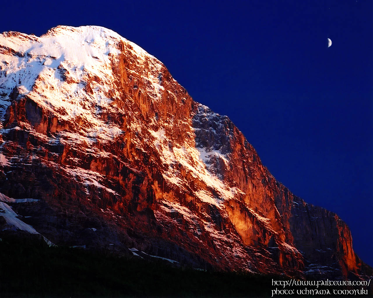 Alpengluehen(Eiger)WALLPAPER