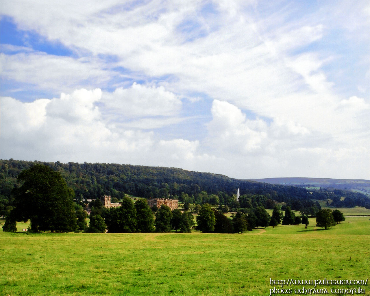 Chatsworth House WALLPAPER